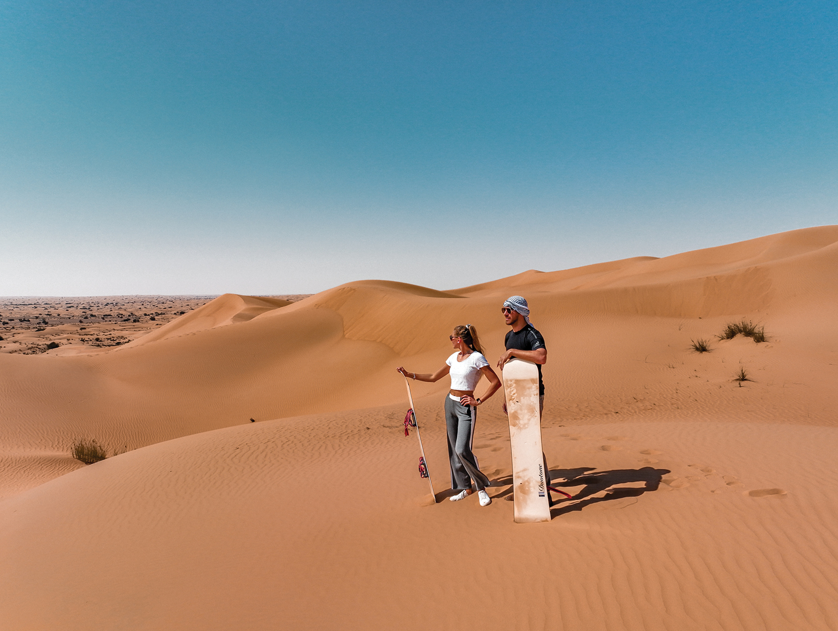 Traveling In The Desert: How to Dress Your Kids? 